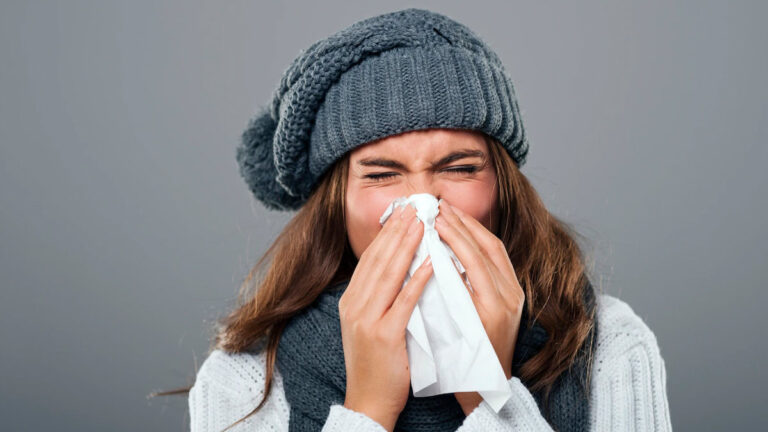 Sneezing tips: यदि आप भी ठीक रुकते हैं तो हो जाएं सावधान हो सकता है बीमारी