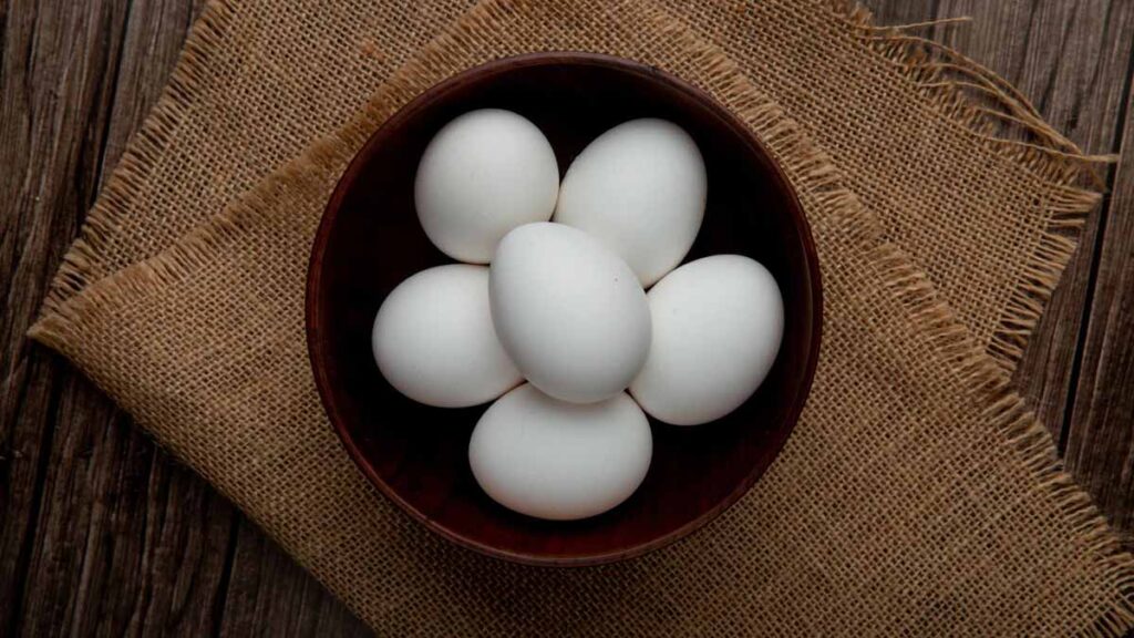 Egg tips: अंडे के सेवन से सर्दियों में क्या क्या फायदा होता हैं! आइए जानें