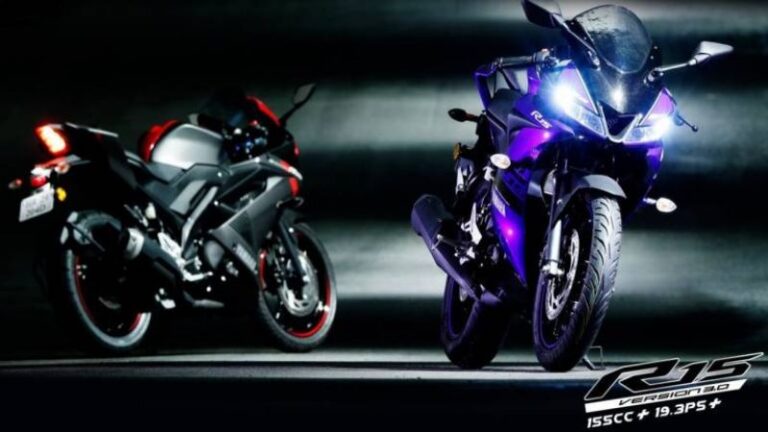 नए साल में Yamaha R15 पे चाल रहा हैं भरी डिस्काउंट जल्दी करें